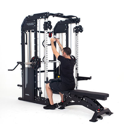 Un rack électrique multifonctionnel tout en un entraîneur pour la musculation à domicile