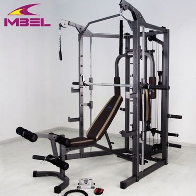 152 kg N.W. Équipement de gymnastique gris/noir Smith Machine pour les installations d'entraînement en force