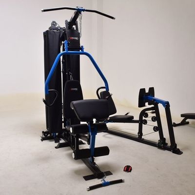 Machine d'exercice de force polyvalente personnalisable pour le gymnase à domicile en design gris clair