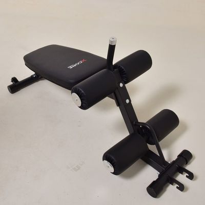 Machine d'exercice de force polyvalente personnalisable pour le gymnase à domicile en design gris clair